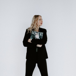 Anna Sofia Visual Studio